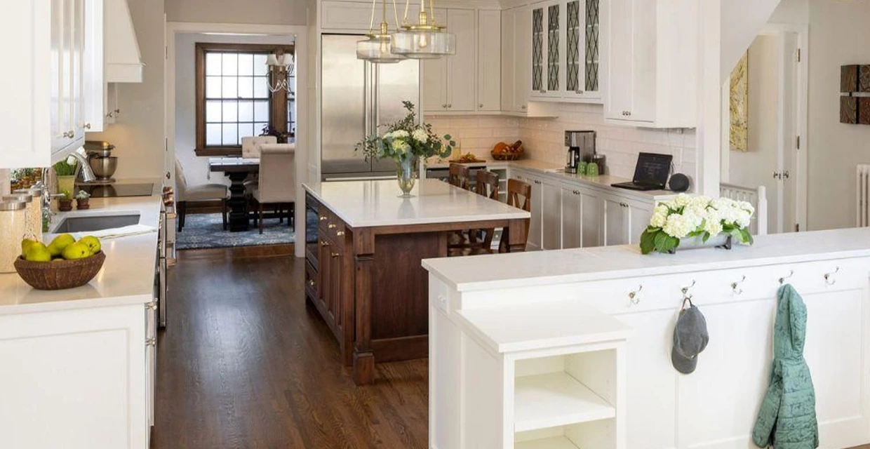 MODERN CRAFTSMANSHIP After